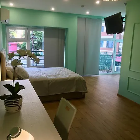 Smile Bed & Breakfast 4*